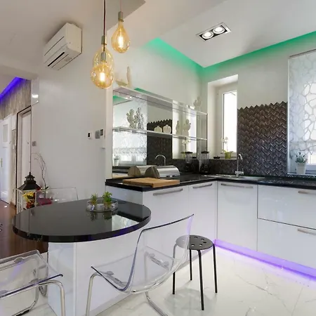 Apartament Sun Art *
